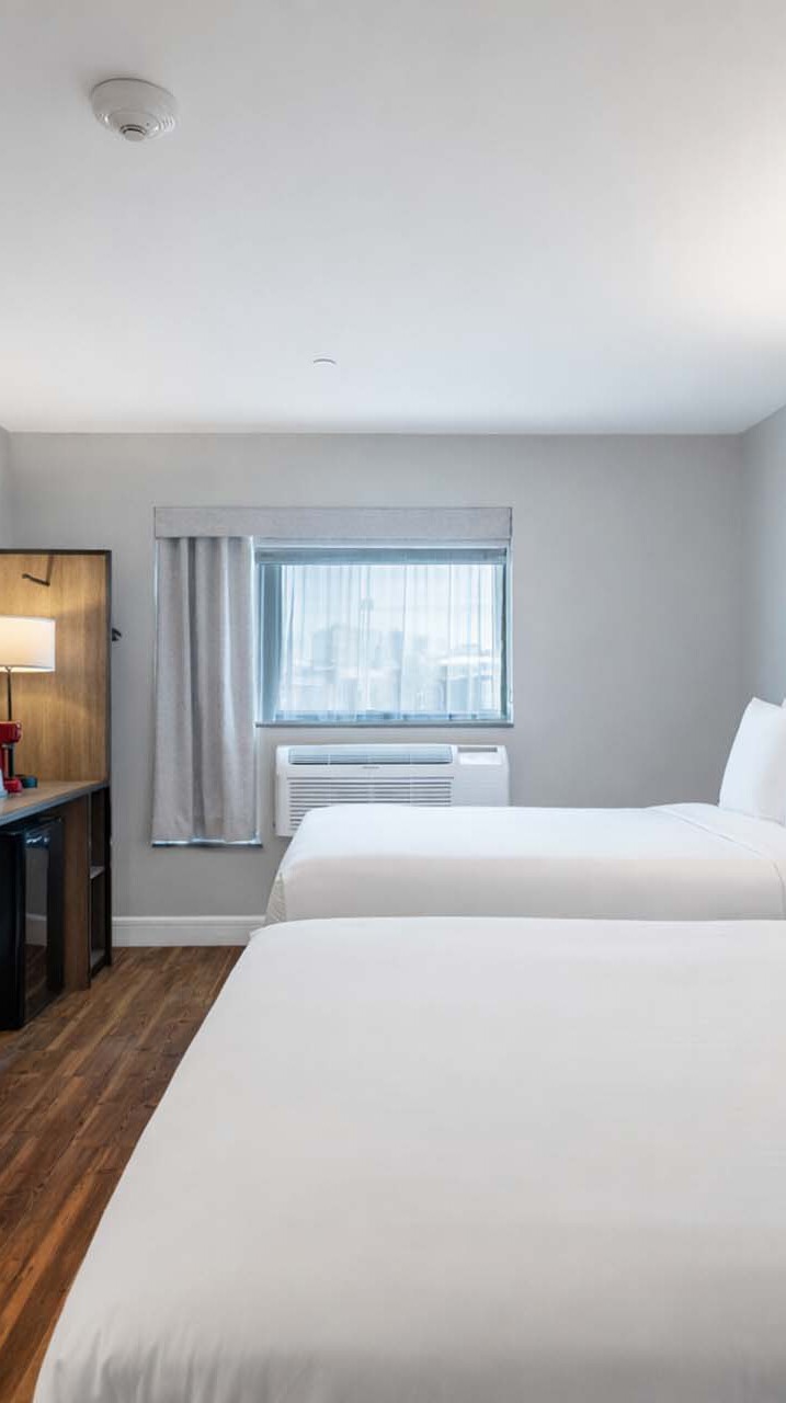 Guest room with two queen beds